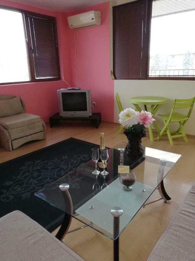 M&M Apartment Welingrad Zewnętrze zdjęcie
